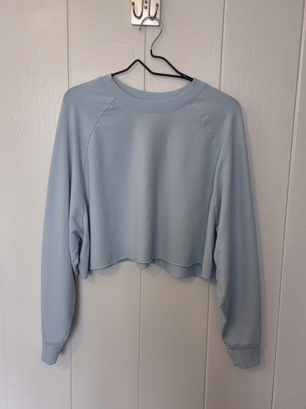 Alo Yoga Extreme Cropped Pullover EUC Size L